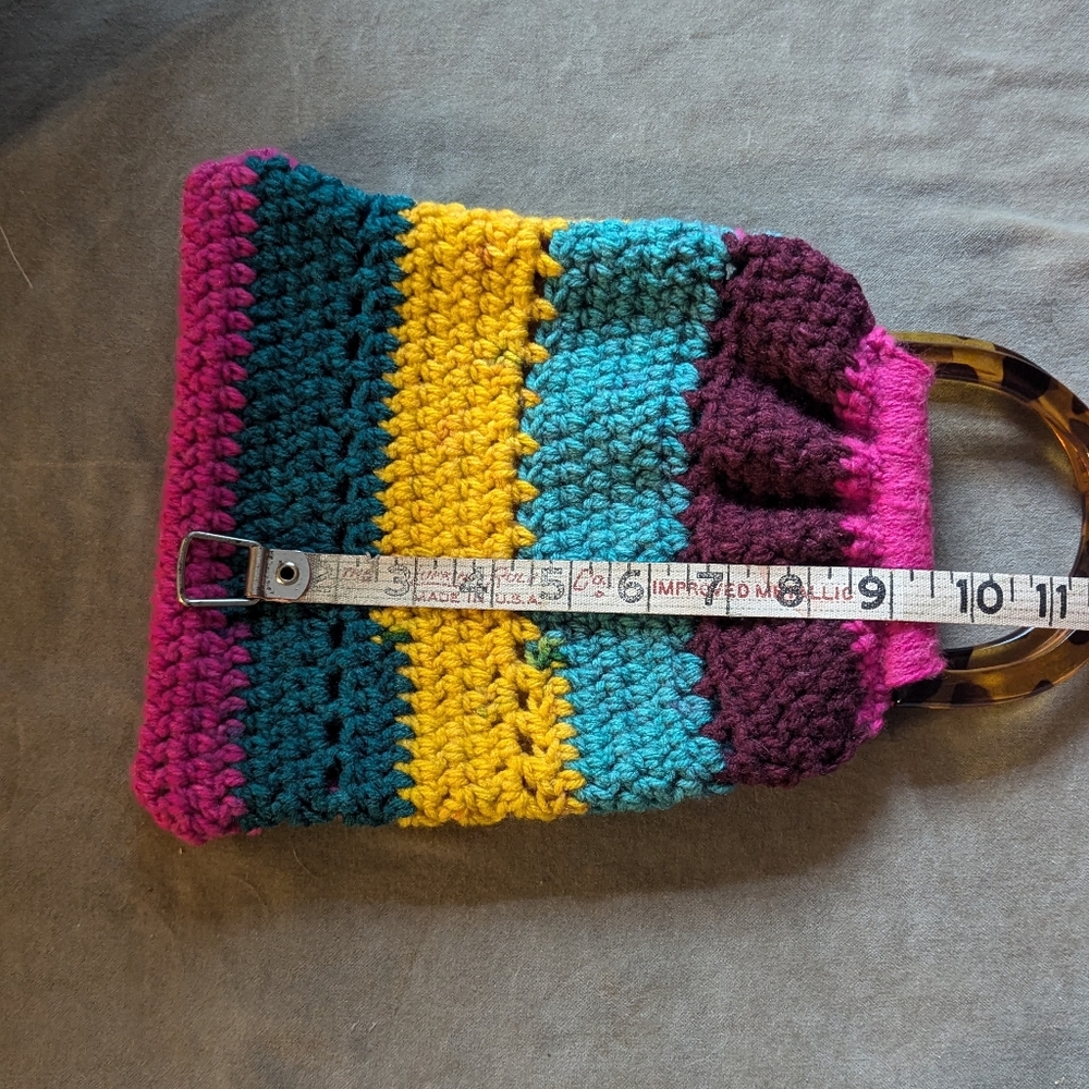 Multicolor Crochet Handbag with Tortoise Shell Handle - Picture 4 of 5
